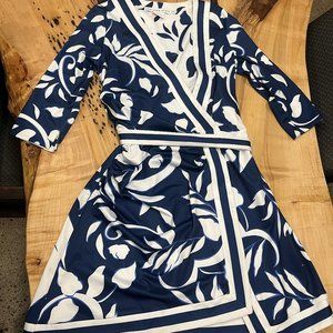 Gretchen Scott Signature Printed Blue and White Sweetheart Bow Dress